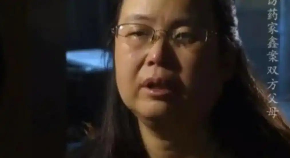 回顾大学生被定死刑，临死想捐出眼角膜，父亲：你把罪恶都带走