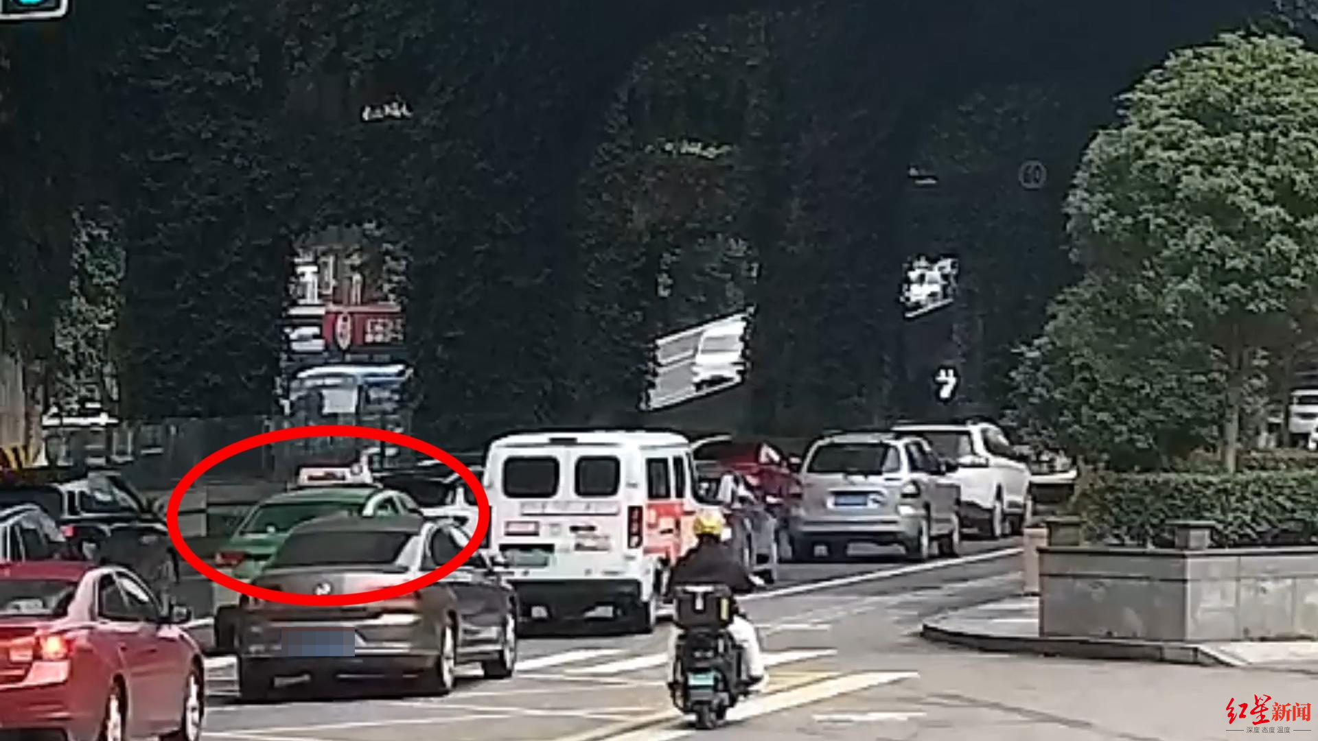 出租车司机3个月恶意“碰瓷”20余次，获利2万余元 涉嫌诈骗罪已被刑拘