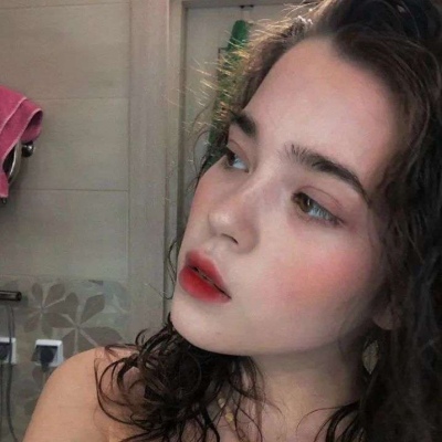 女生头像｜历遍人间山河，忽觉盛世安康一切值得。第207期