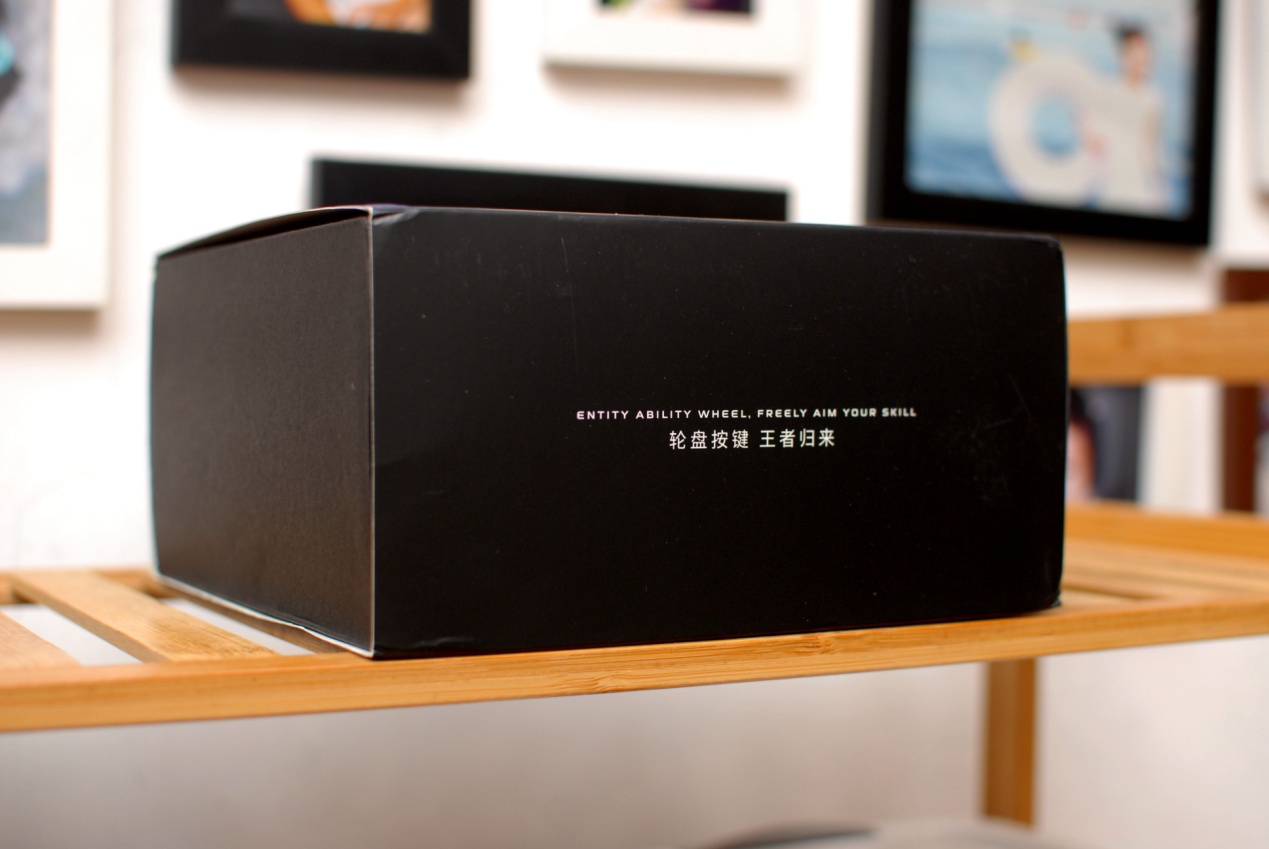 飞智八爪鱼2手柄体验,网友:可拖动轮盘按键,这个设计碉堡了