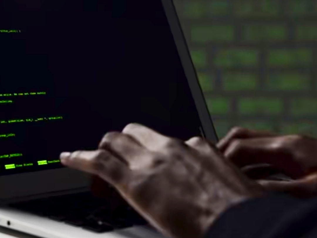 黄色网站“隐形钓人”全流程曝光：从弹窗到勒索，每步都藏杀招