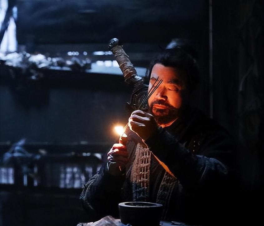 元华：曾是李小龙替身，成龙的同门师兄，遇到周星驰才大火