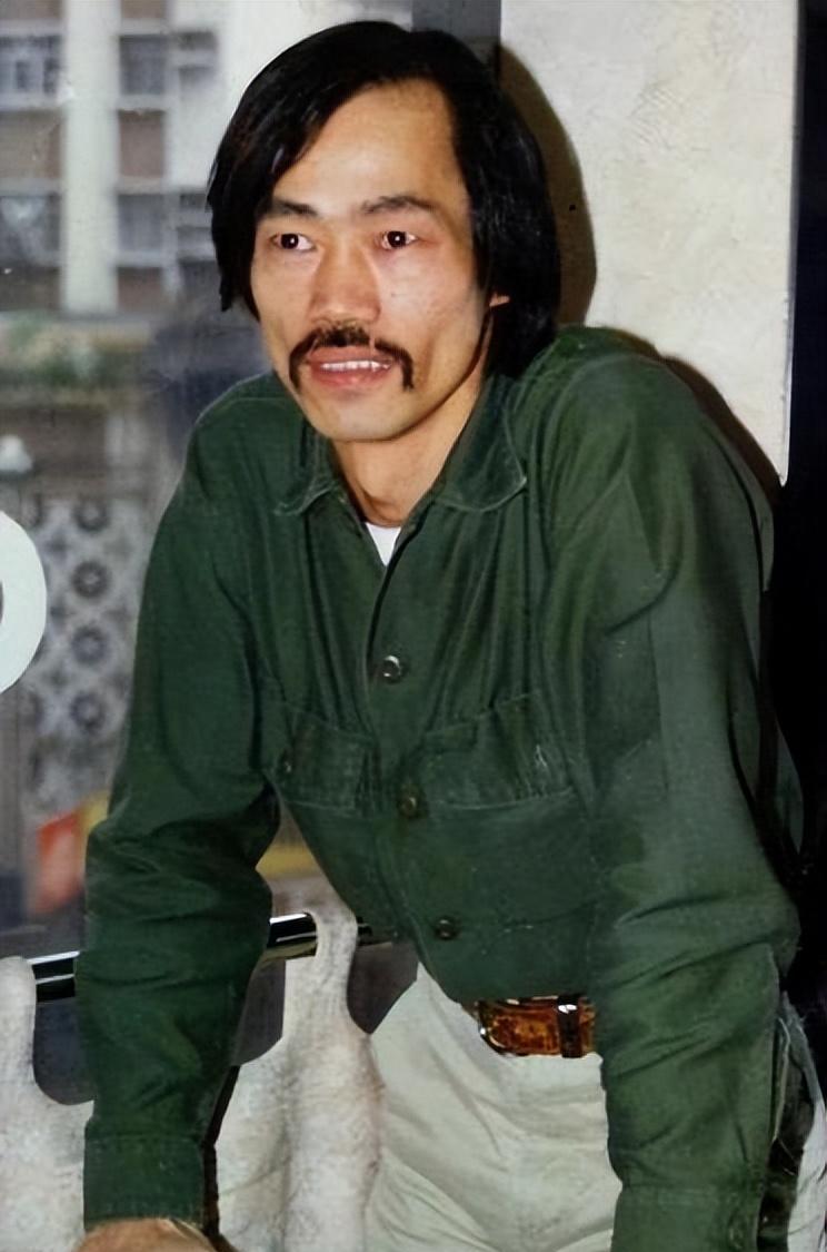 元华：曾是李小龙替身，成龙的同门师兄，遇到周星驰才大火