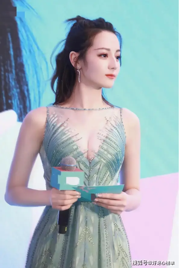 中国30-40岁最美女演员Top 10，赵丽颖、杨幂、迪丽热巴上榜！