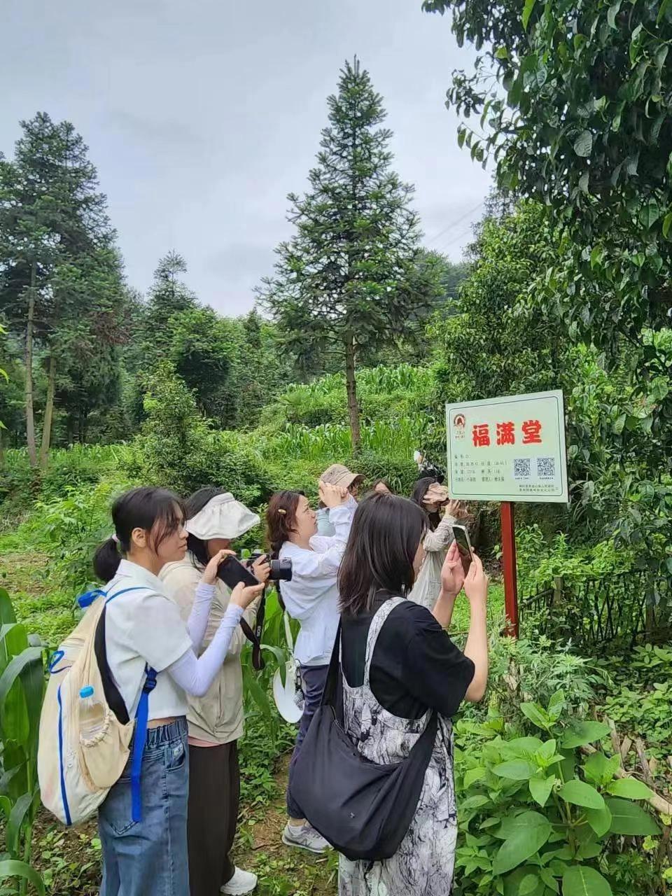 【百名记者百校行】探索“部校共建”新路径！贵州民族大学传媒学院交出四张育人答卷