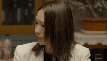 没想到，海清携“蜗居续集”归来，会以这样的惊喜，打出一副王炸