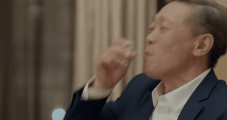 没想到，海清携“蜗居续集”归来，会以这样的惊喜，打出一副王炸