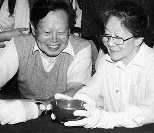 杨振宁百年人生：比婚姻更牛的，是放弃美国国籍