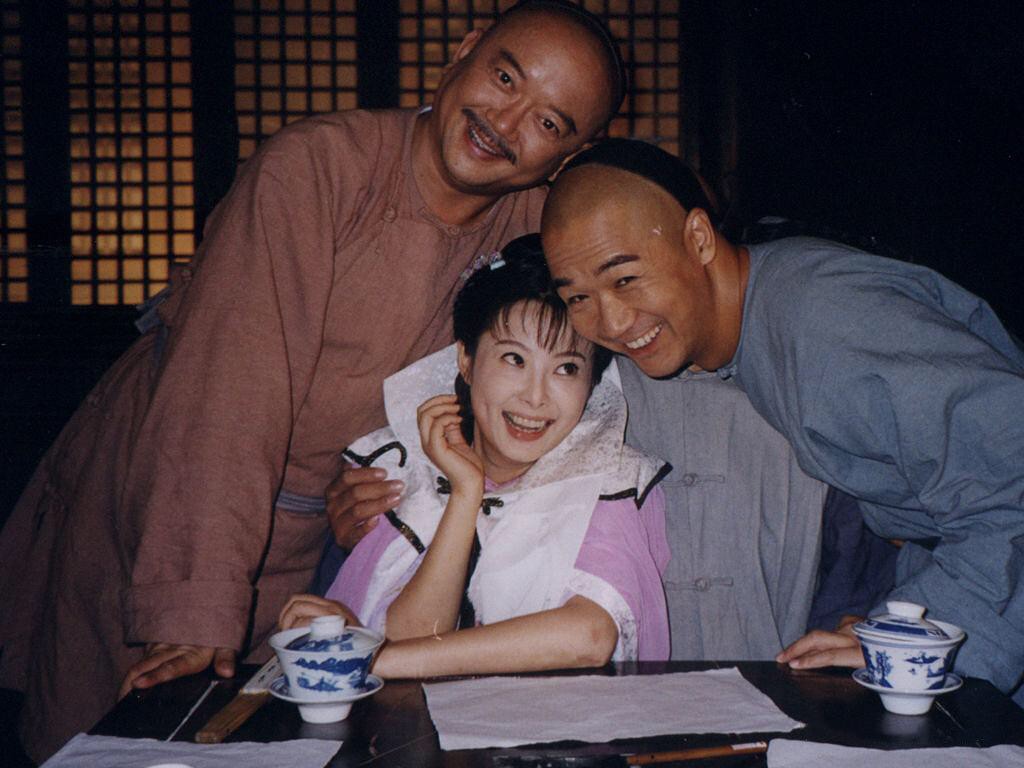 袁立宣布三婚！过往三段情史坎坷，曾闪婚老外，经历流产冻卵