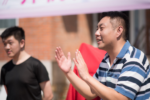 网红题材网剧《马卡龙少女》开机 高颜高甜的高能恋爱