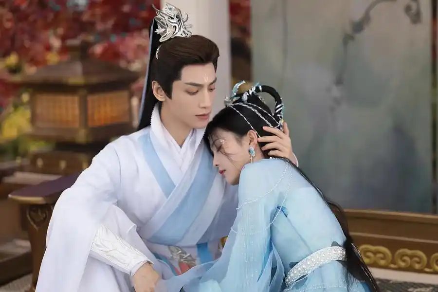 “先婚后爱”、演员“N搭”，甜宠题材剧的爆款制造法