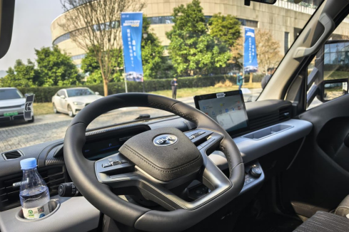 新能源技术创新普惠轻卡,比亚迪轿卡T4开启省钱新时代