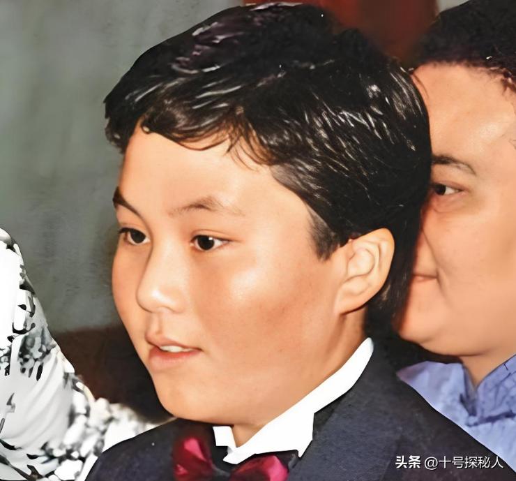 临终将“私生子”托付给何超琼，赌王下的这盘大棋，五年后才看懂