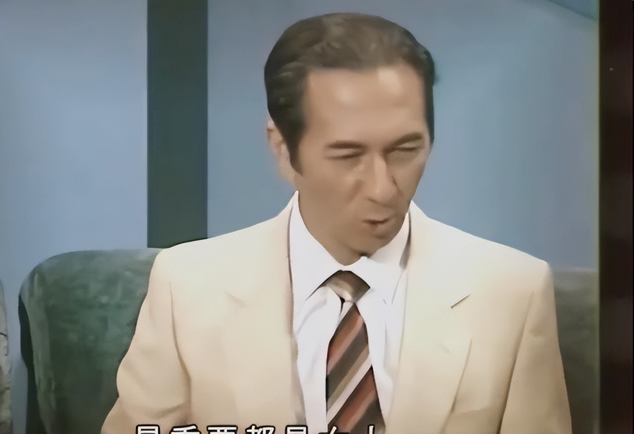 把赌王几房太太一对比，原来“素未谋面”的五太，才是最后的赢家