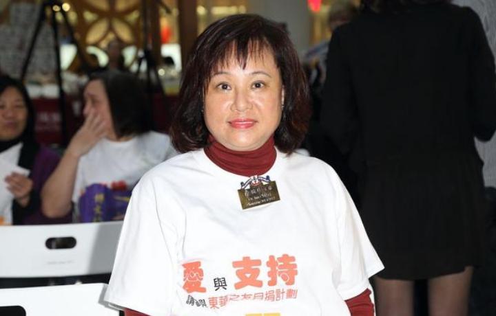 赌王“五姨太”郑咏诗:护工上位,拿上亿分手费,转身高调嫁初恋