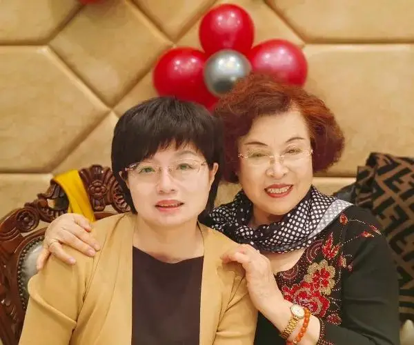 定格精彩,共赴新程——梦之队成立13周年新年庆典圆满举行,共绘公益新蓝图