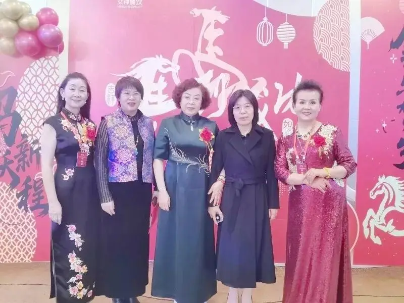 定格精彩,共赴新程——梦之队成立13周年新年庆典圆满举行,共绘公益新蓝图