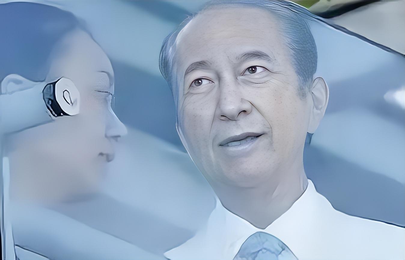 看护郑咏诗：无缘赌王“五太”，携亿万身家倒追嫁初恋，精明？