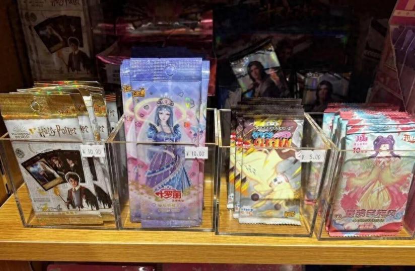 1块7一包的卡牌，为何比泡泡玛特更暴利？卡游这“卡”还能打多久