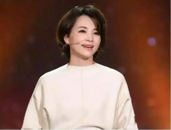 11个美女，是央视各频道的“当家花旦”，“六公主”尤其性感