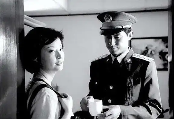 富商徐威：与袁立同居12年，分手后转身娶小20岁的世界冠军张怡宁