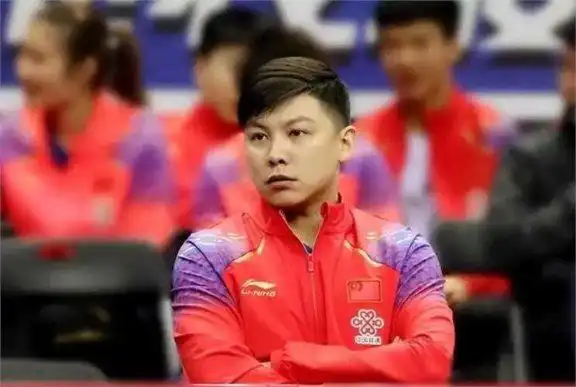 富商徐威：与袁立同居12年，分手后转身娶小20岁的世界冠军张怡宁