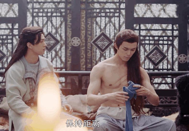 吴磊最新采访超有梗，抱怨杂志尺度太大，网友：男德班优秀毕业生