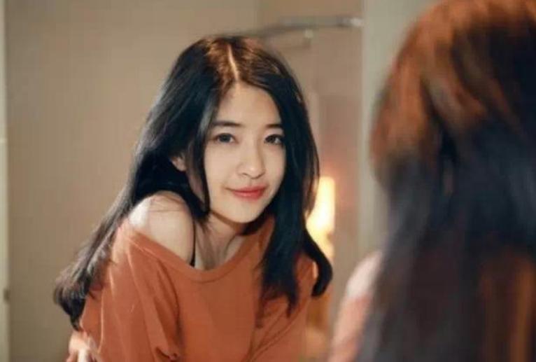 一个尴尬、羞羞的小问题：女性私处的毛毛，需不需要被刮除？