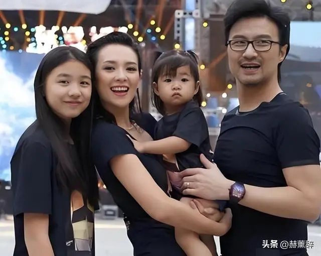 间隔不到2小时，章子怡、汪峰先后发文，网友：终究是森林北输了