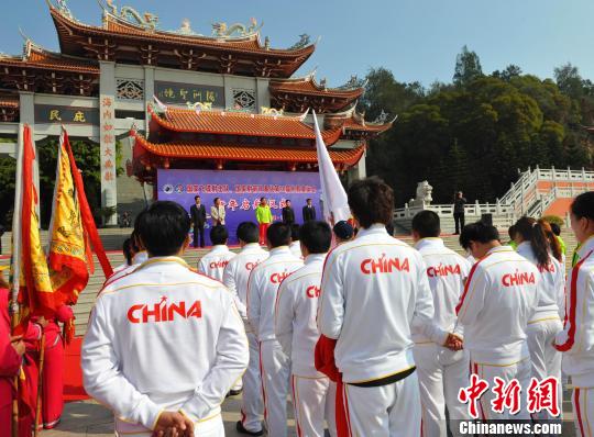 备战2012奥运 国家飞碟射击射箭队举行启航仪式