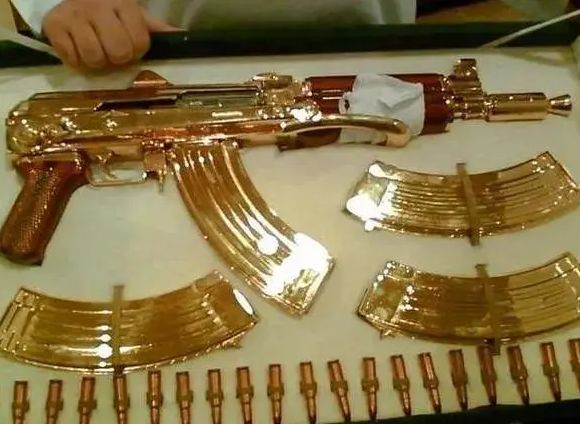 萨达姆死前留下400亿资产，为啥美国只能看不能动？他太聪明了