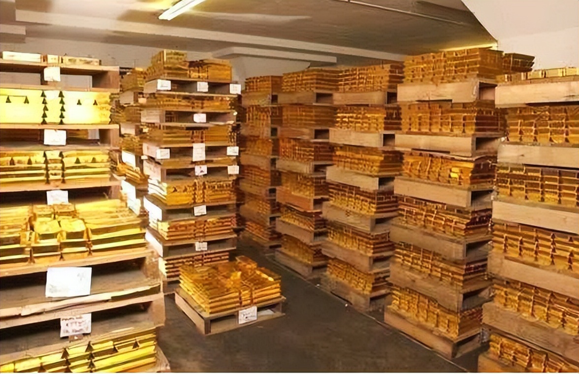 美国想方设法寻找，却被萨达姆一招制约，萨达姆死前留下百亿遗产