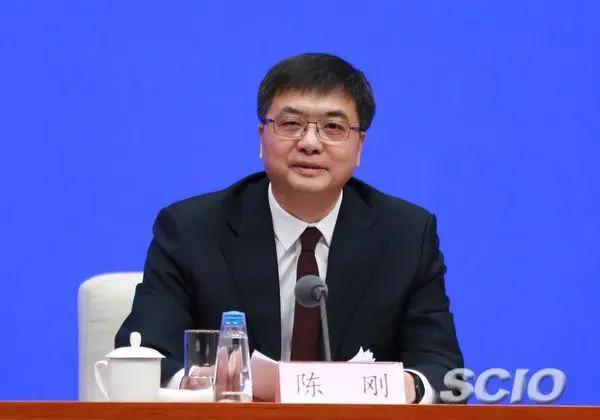 55岁跻身正部级的陈刚，进京两天后首次亮相