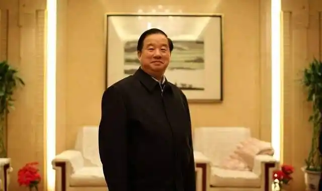 湖南醴陵富豪许君奇发迹史，从挑浆工到董事长，现身价二十亿