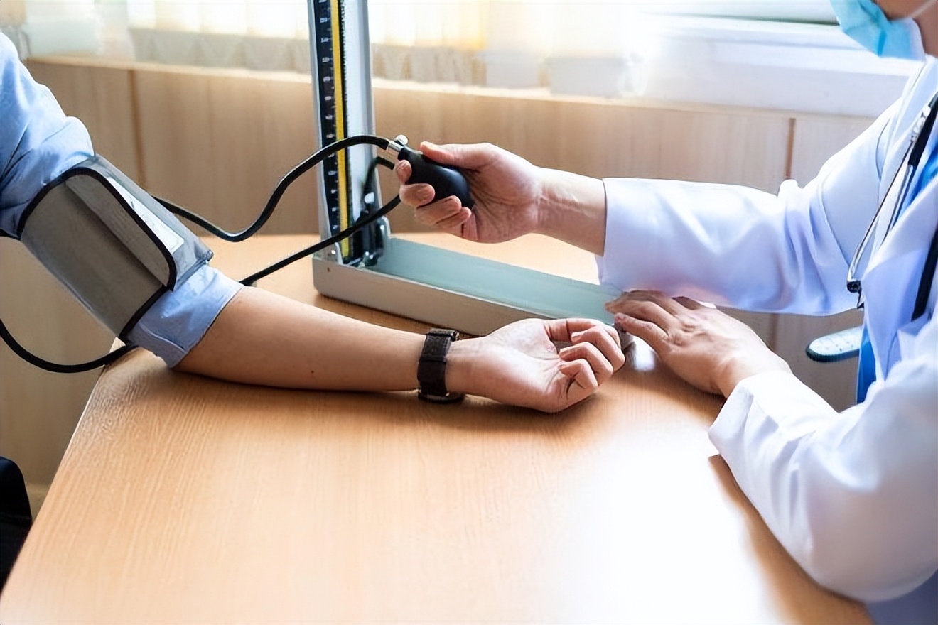 “变性人”河莉秀：结婚10年后，丈夫跑了，身体垮了，现在如何