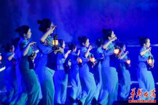 4月10日、11日晚芙蓉镇两台晚会登陆湖南都市频道