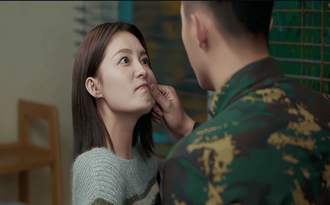 《爱上特种兵》花絮太甜了！李沁扑倒黄景瑜，还要亲亲、公主抱