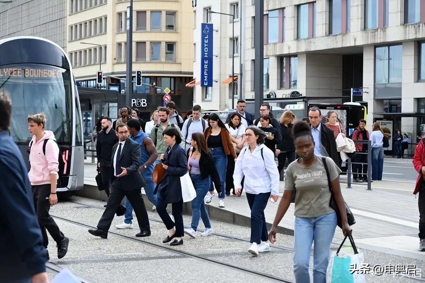 卢森堡，世界人均GDP最高的国家，治安令人大跌眼镜