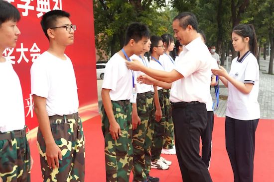 品质潍一中,启航向未来!潍坊一中隆重举行2022年秋季开学典礼