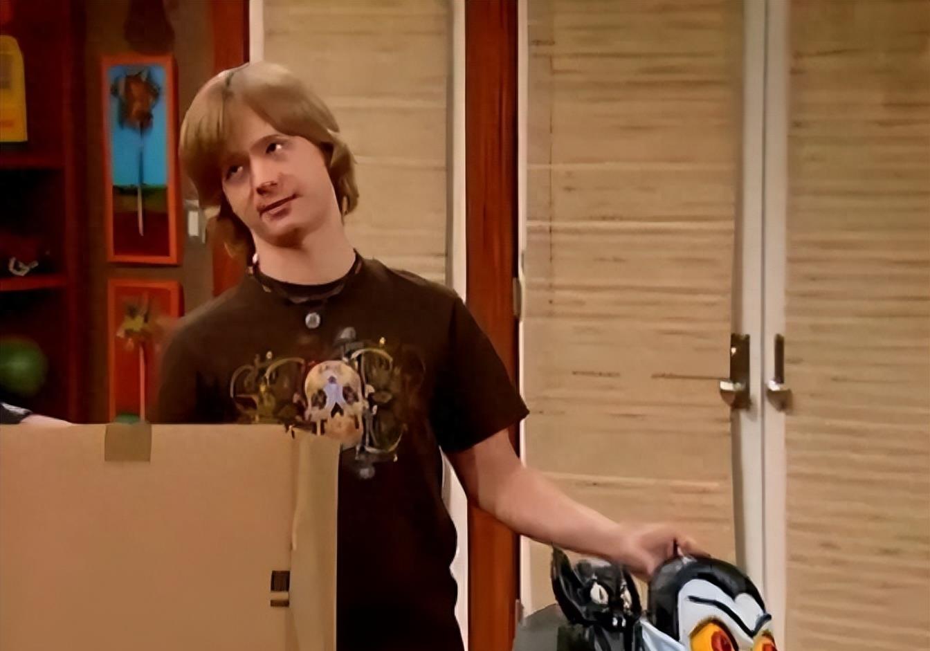 明星生活下的真相是何？鲜为人知的明星生活，认知的只是冰山一角