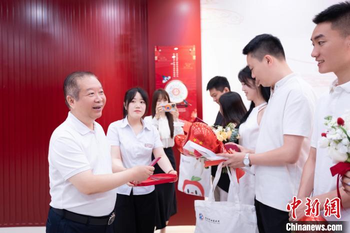 沈阳市打造“结婚登记+孕育医疗”新模式