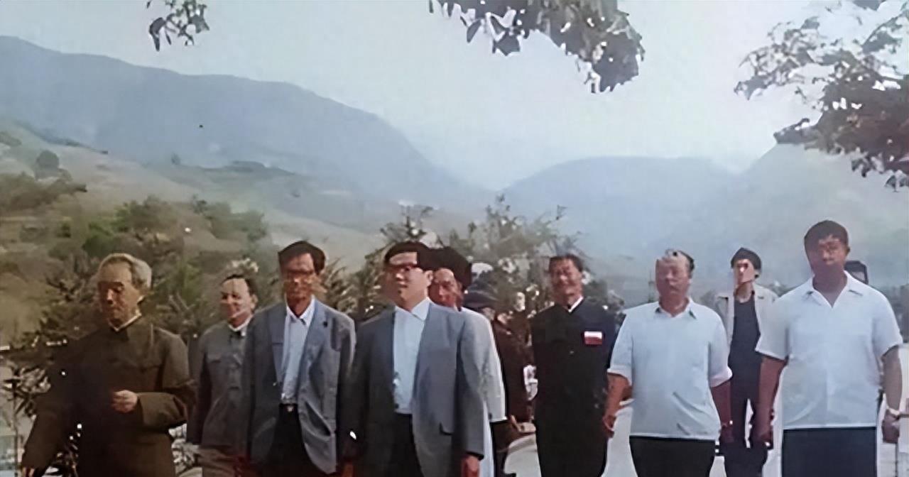 他是潜逃国外级别最高的贪官：不知何人告密，至今下落不明