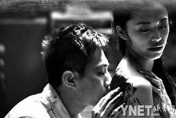 《爱出色》删减激情段落 推迟至11月5日上映