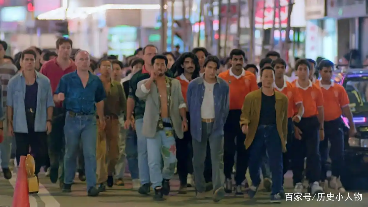 新义安“牙带强”,为人猖狂嚣张跋扈,与“尖东霸王”是铁哥们