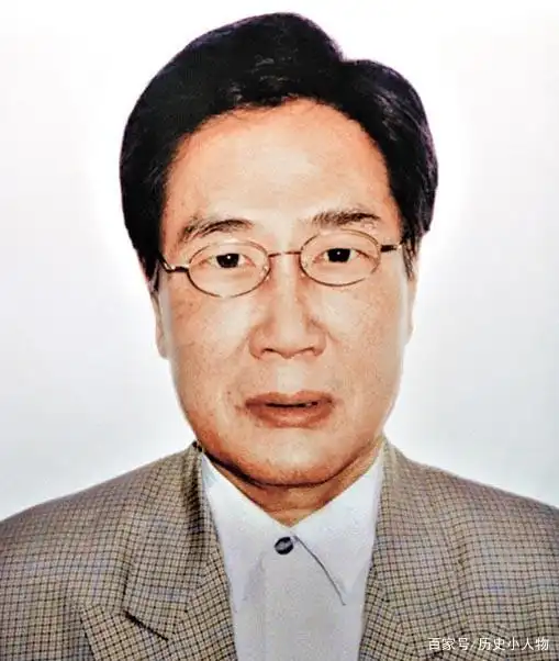 新义安“牙带强”,为人猖狂嚣张跋扈,与“尖东霸王”是铁哥们