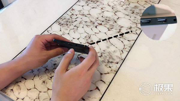 让任何电视都能看海量片源的乐视盒子，智能投屏，手游都能任性玩