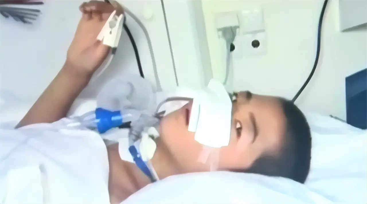 2012年,山东13岁男孩遭高压泵充气,内脏20处穿孔,医生无能为力