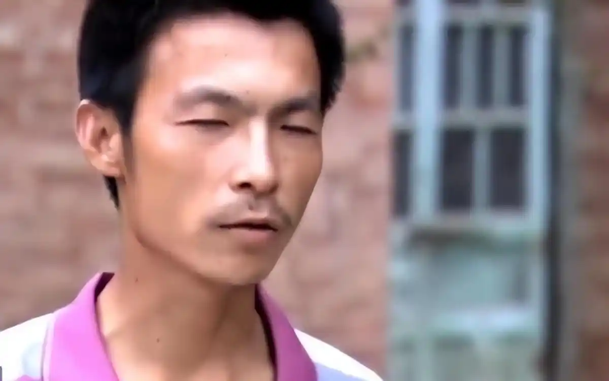 12岁山东男孩遭工友恶作剧，高压泵灌气致五脏重创！