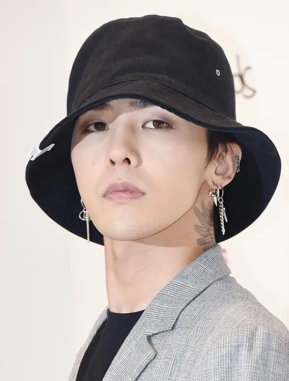 权志龙恋情曝光，女友是小他7岁的小师妹！