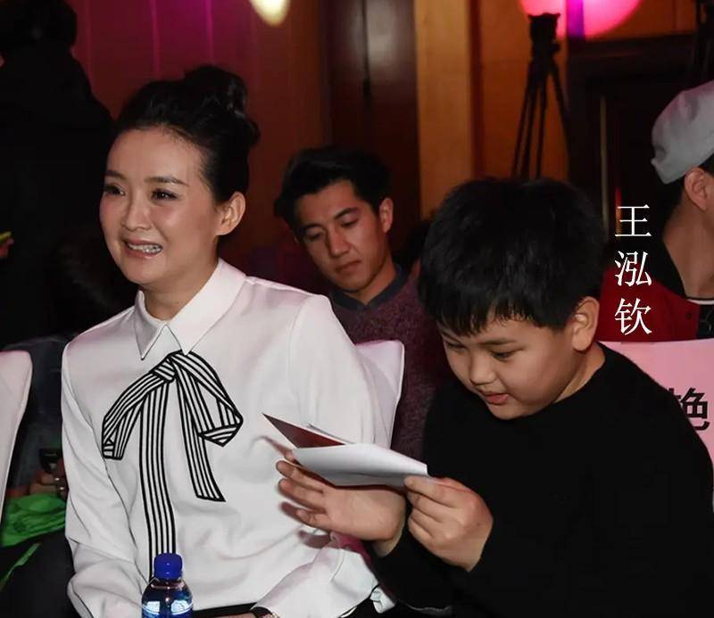 “晴格格”王艳：23岁嫁豪门，丈夫比她大11岁，婚姻让人羡慕